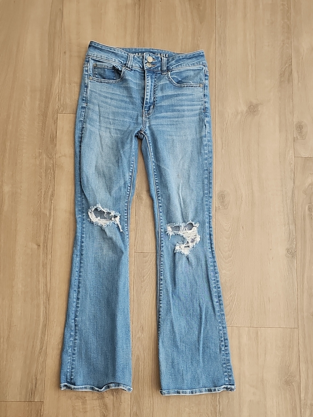 American Eagle Outfitters Hi-rise Artist Flare Distressed Jeans Size 6R